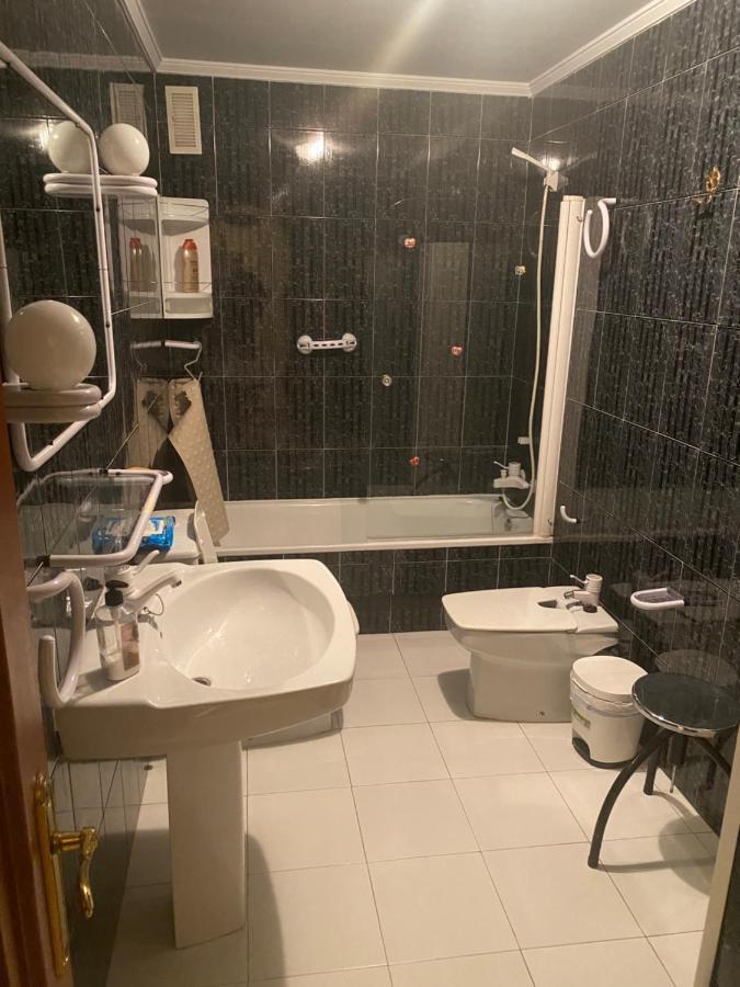 Apartamento Couto Apartment Ribadeo Luaran gambar